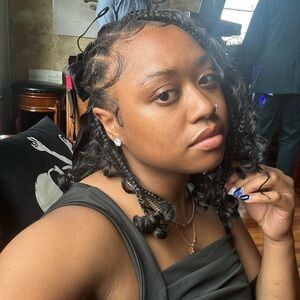 Meet your Posher, Teonna